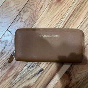 Authentic MICHAEL KORS Wallet